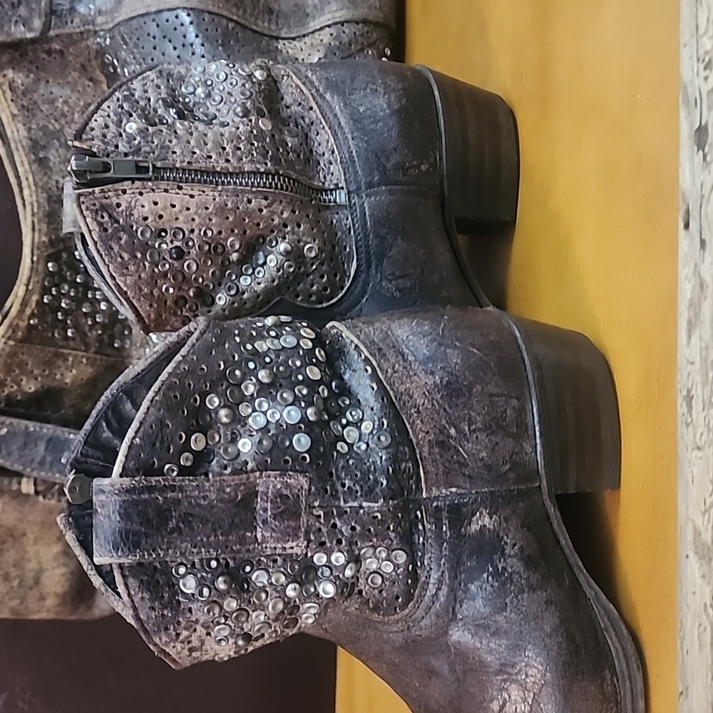 Studded Debra Frye Distressed  Ankle booties. Size: 7 - Picture 10 of 10